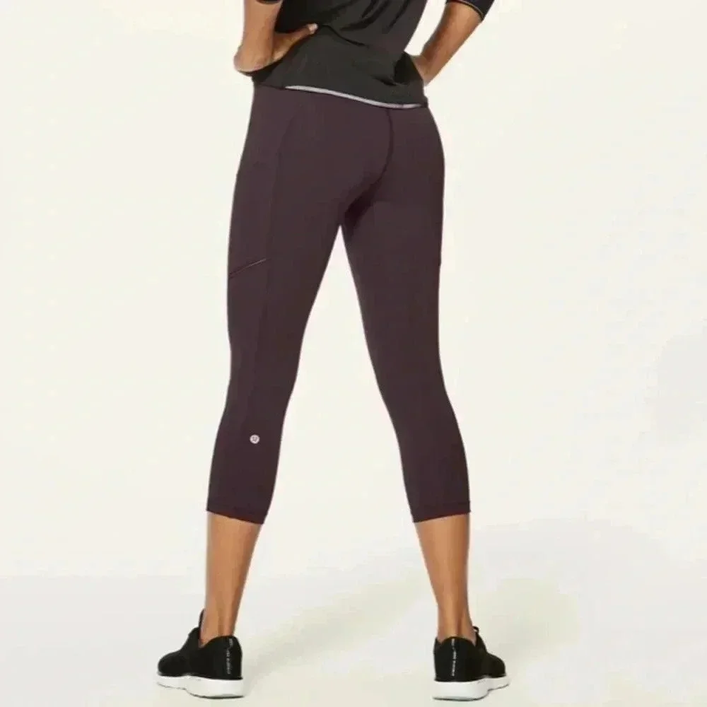 Lululemon speed up crop 21”